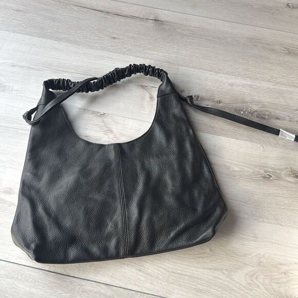 LAGGO Black Pebbled Leather Braided Handle Hobo Bag NWT in packaging - Picture 6 of 6